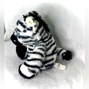 Qroma Home Black and White Zebra W Hot Pad